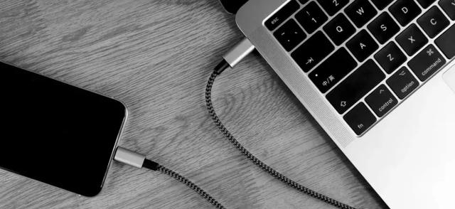 更快更強，GODO蘋果PD快充數據線評測